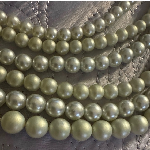 Vintage Green Pearl 6 Strand Necklace Japan - Picture 3 of 4